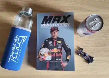 Max Verstappen könyv