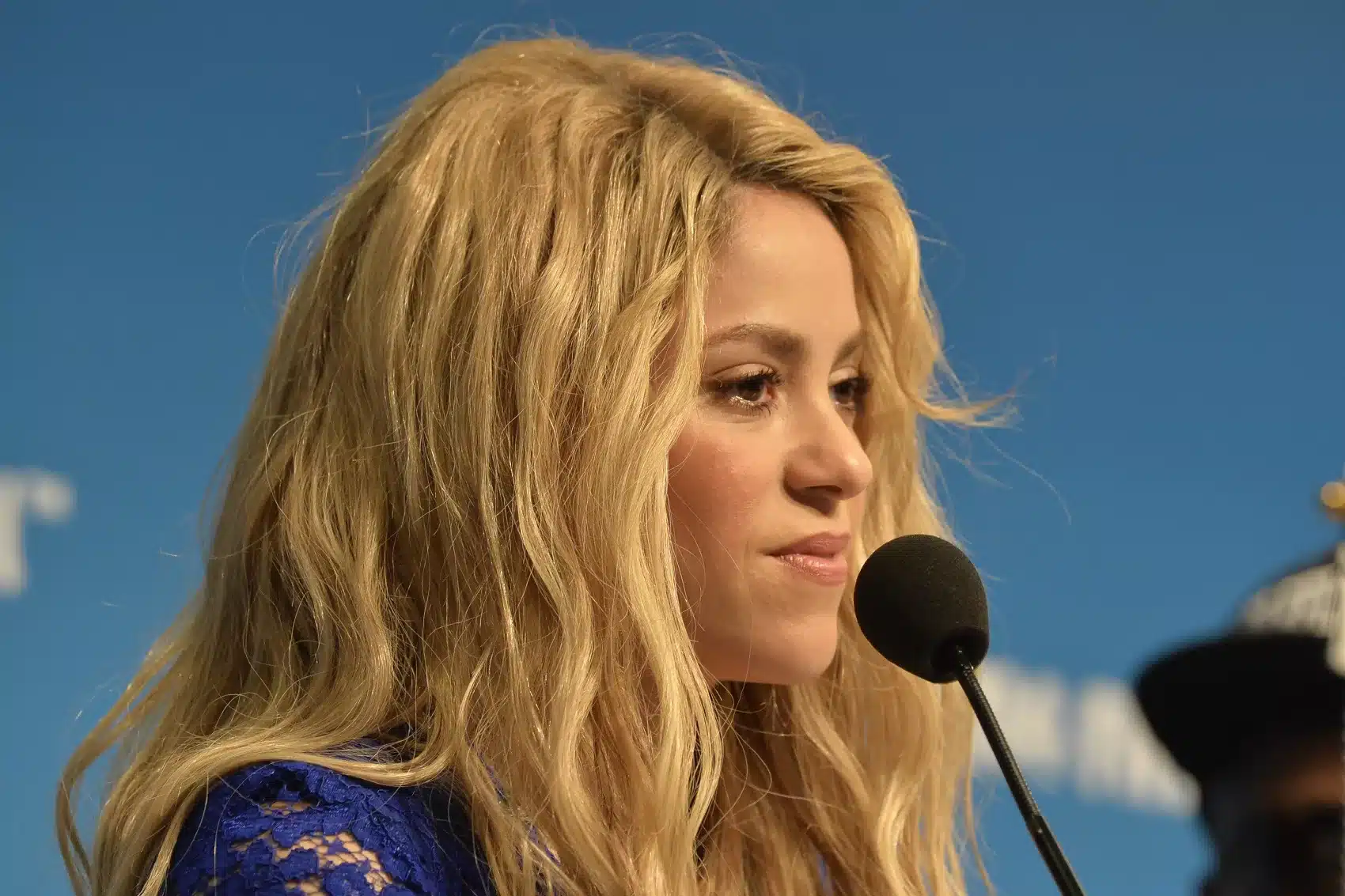 Shakira, Hamilton