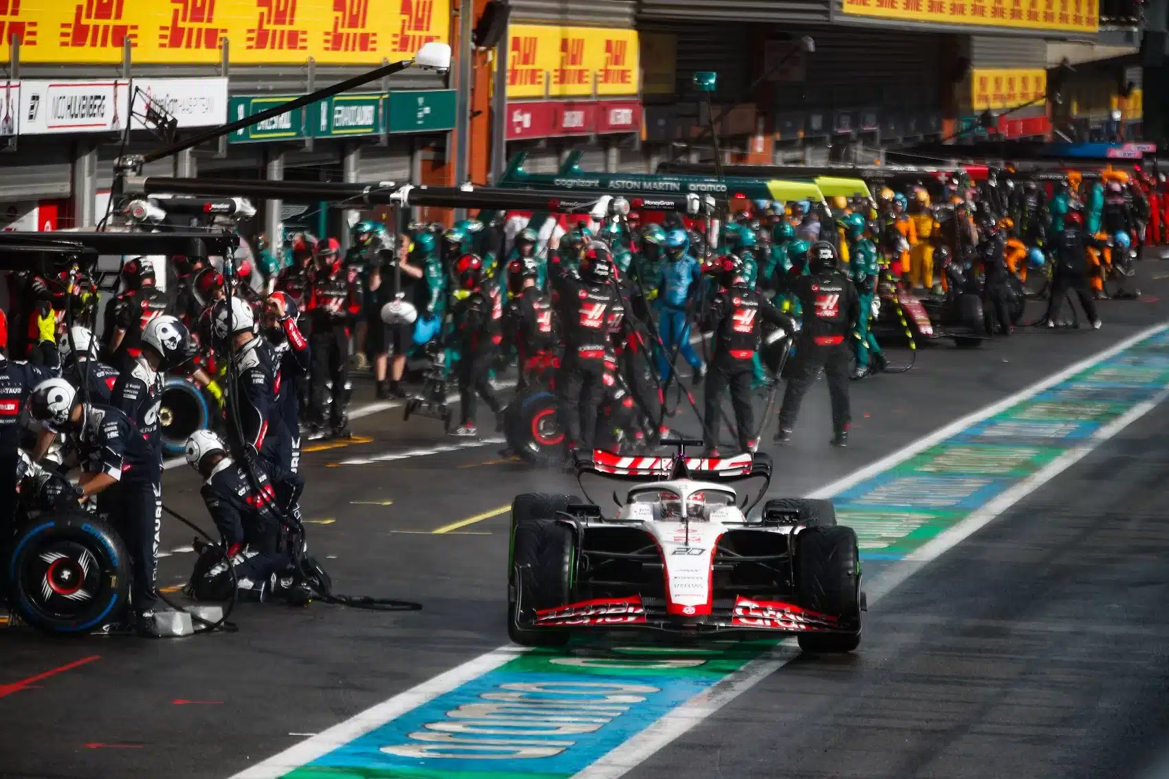 Haas, magnussen, hülkenberg