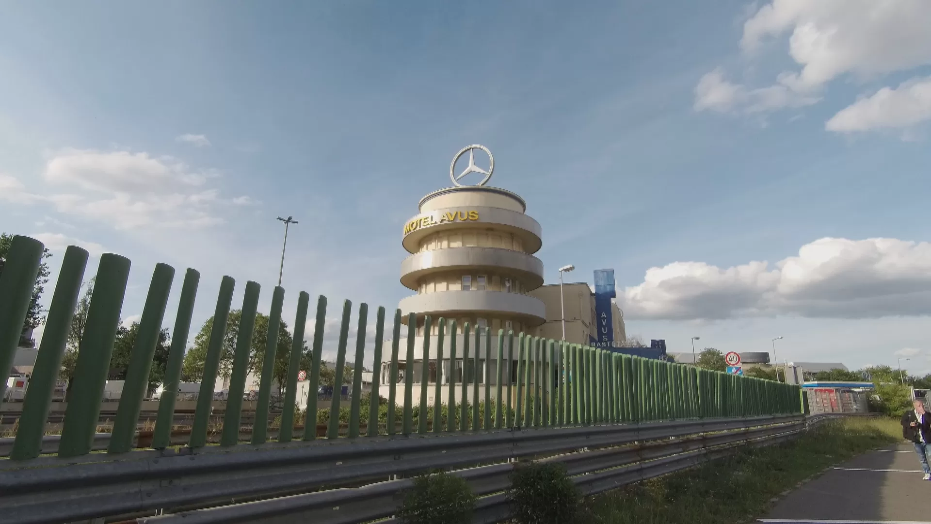 AVUS