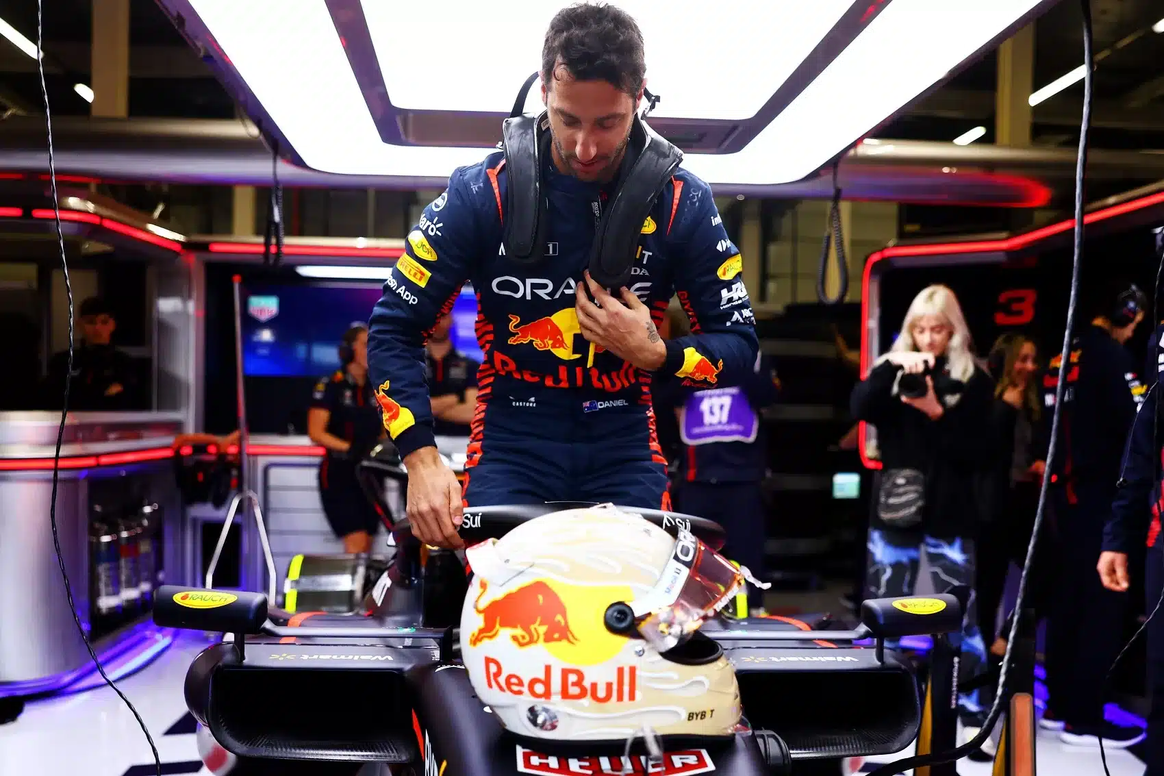 Daniel Ricciardo, red bull, coronel