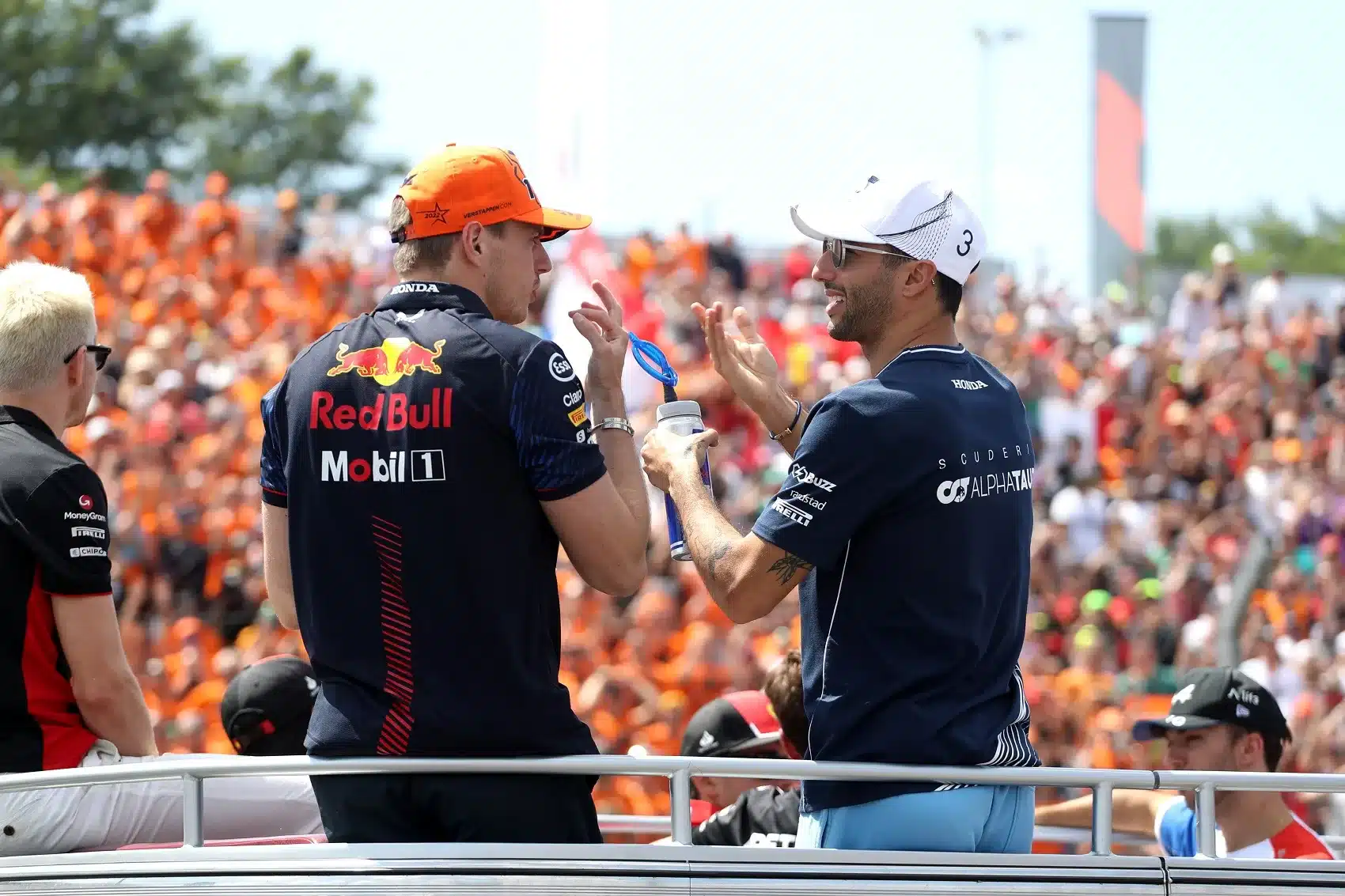 max verstappen, daniel ricciardo,, alphatauri, haas