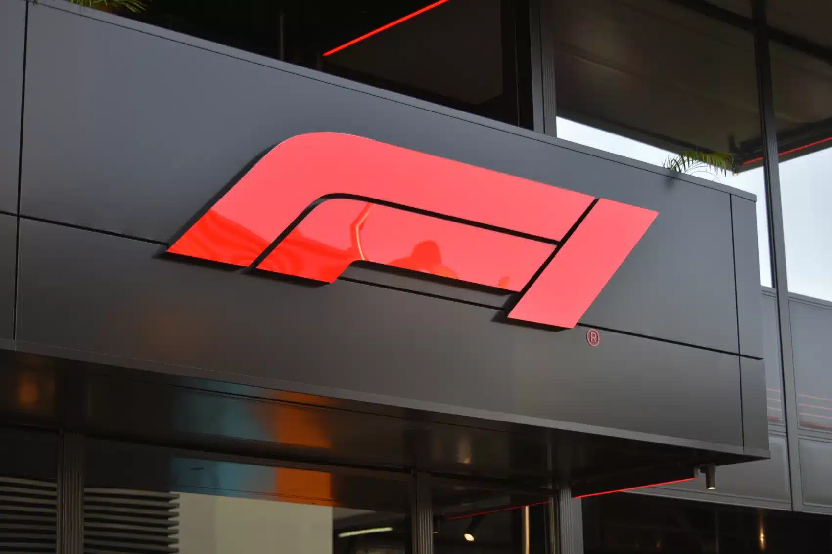 F1 logó