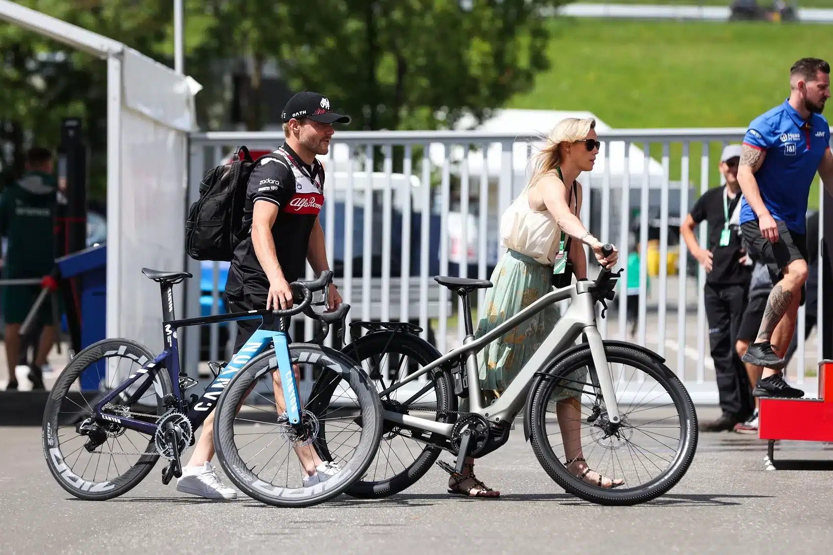 Valtteri Bottas, Tiffany CROMWELL