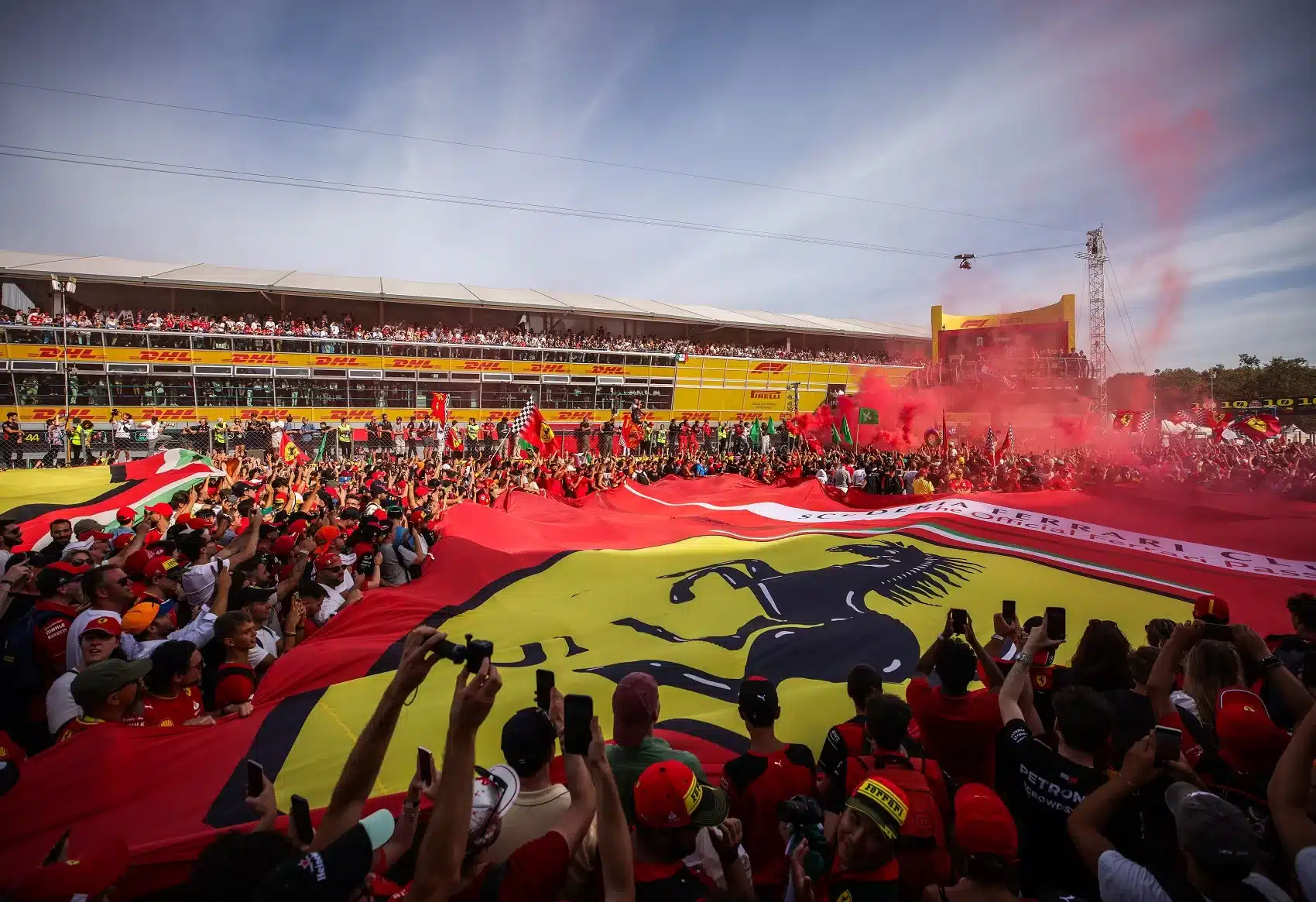 Max Verstappen, Sergio Perez, Carlos Sainz, ferrari