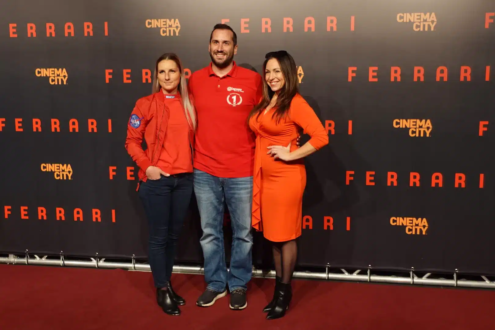 Bóta Márti, Kiss Norbi, Bús Edina, Ferrari