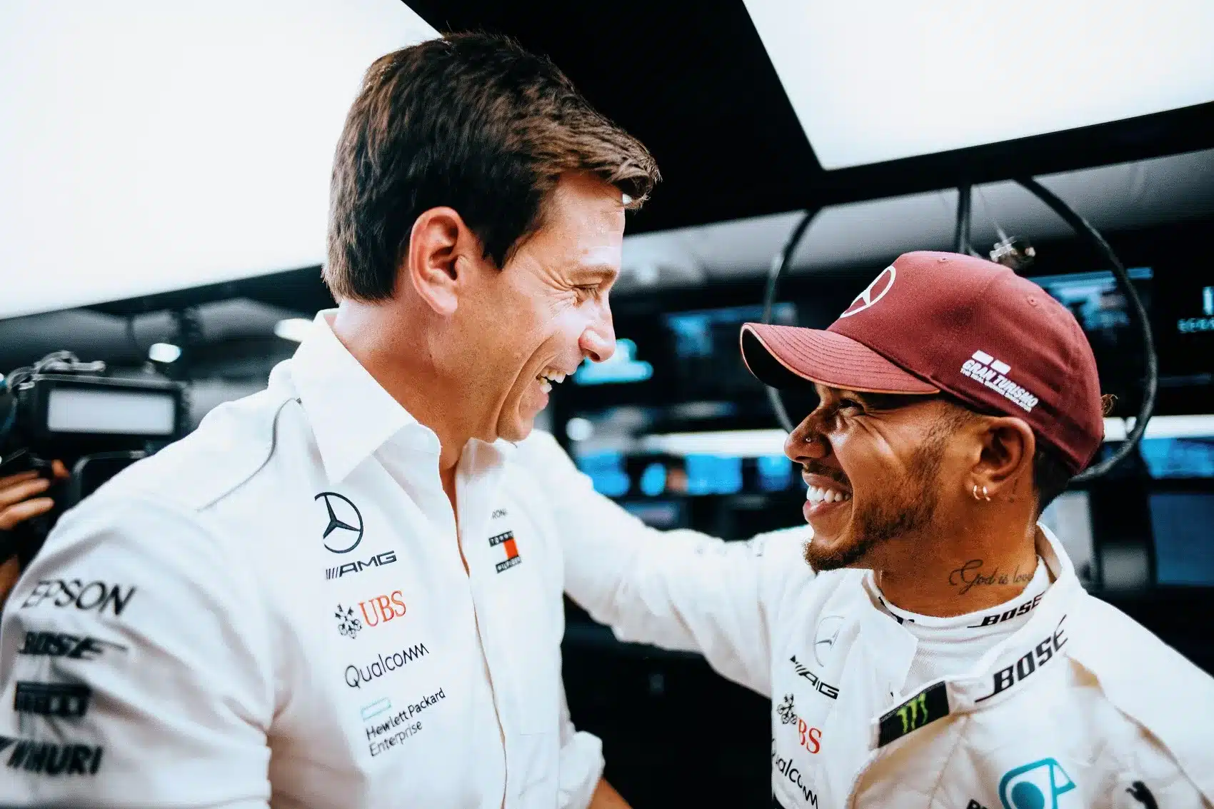 lewis hamilton, toto wolff, mercedes, ferrari