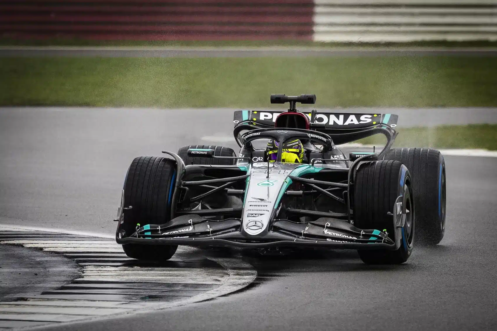 Mercedes-AMG F1 W15