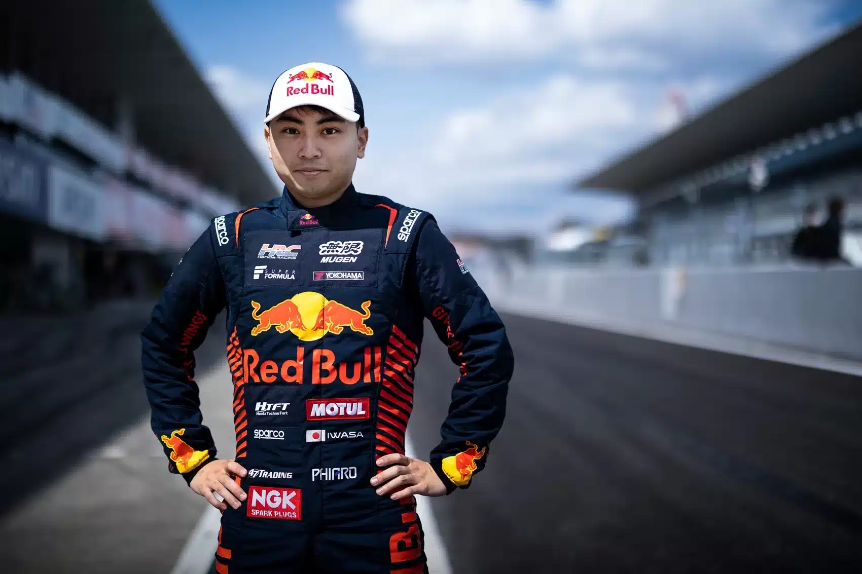 Ayumu Iwasa, japán