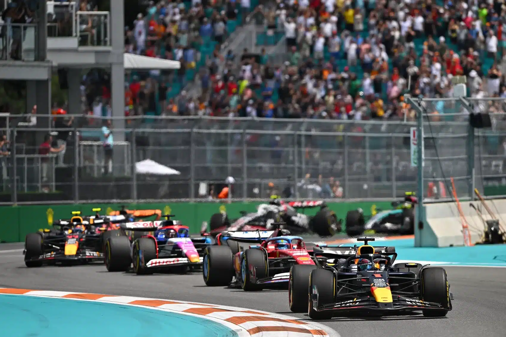 Max Verstappen, Charles Leclerc, Daniel Ricciardo, rajt, Sprint, Miami, F1
