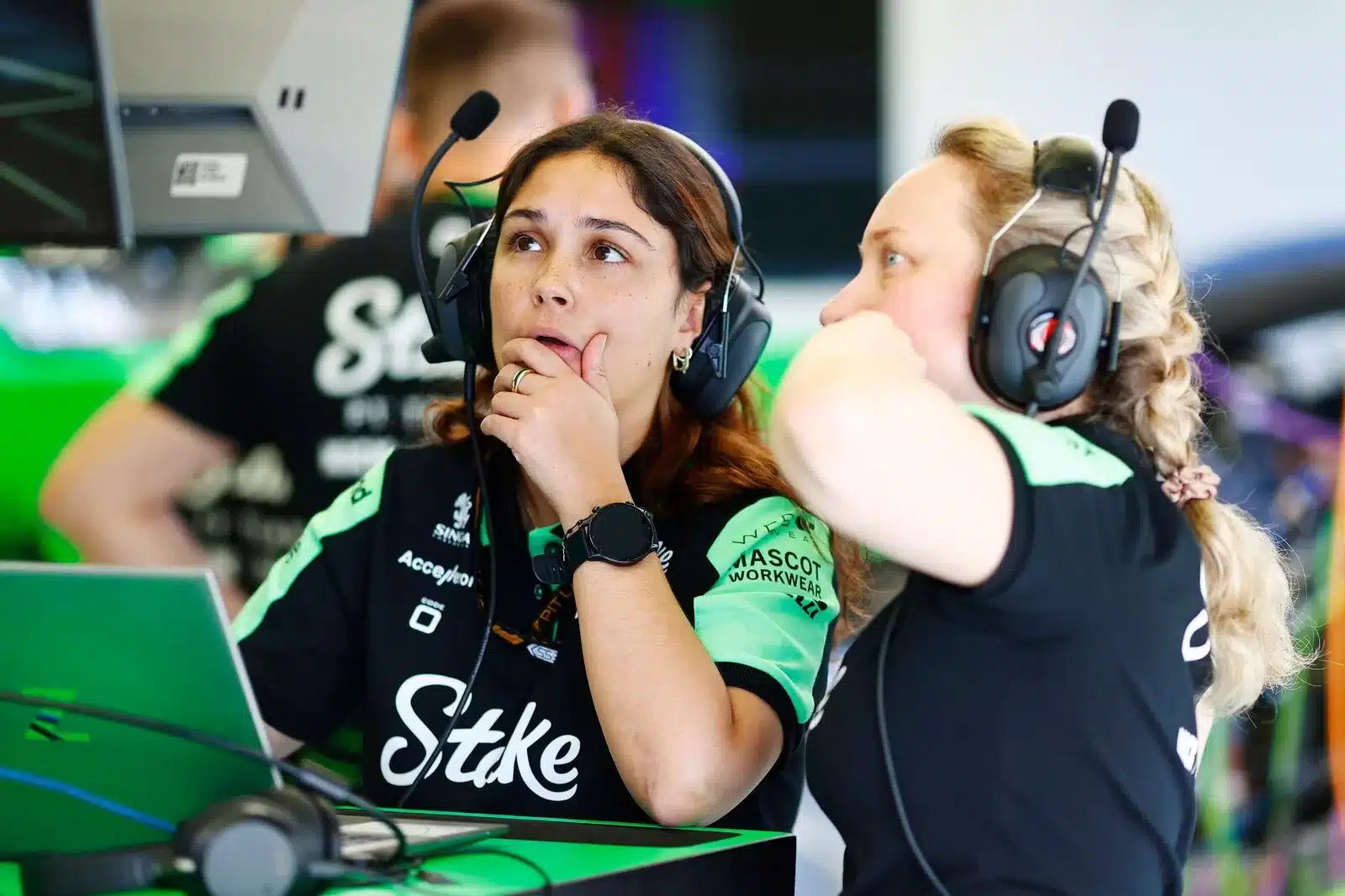 Female F1