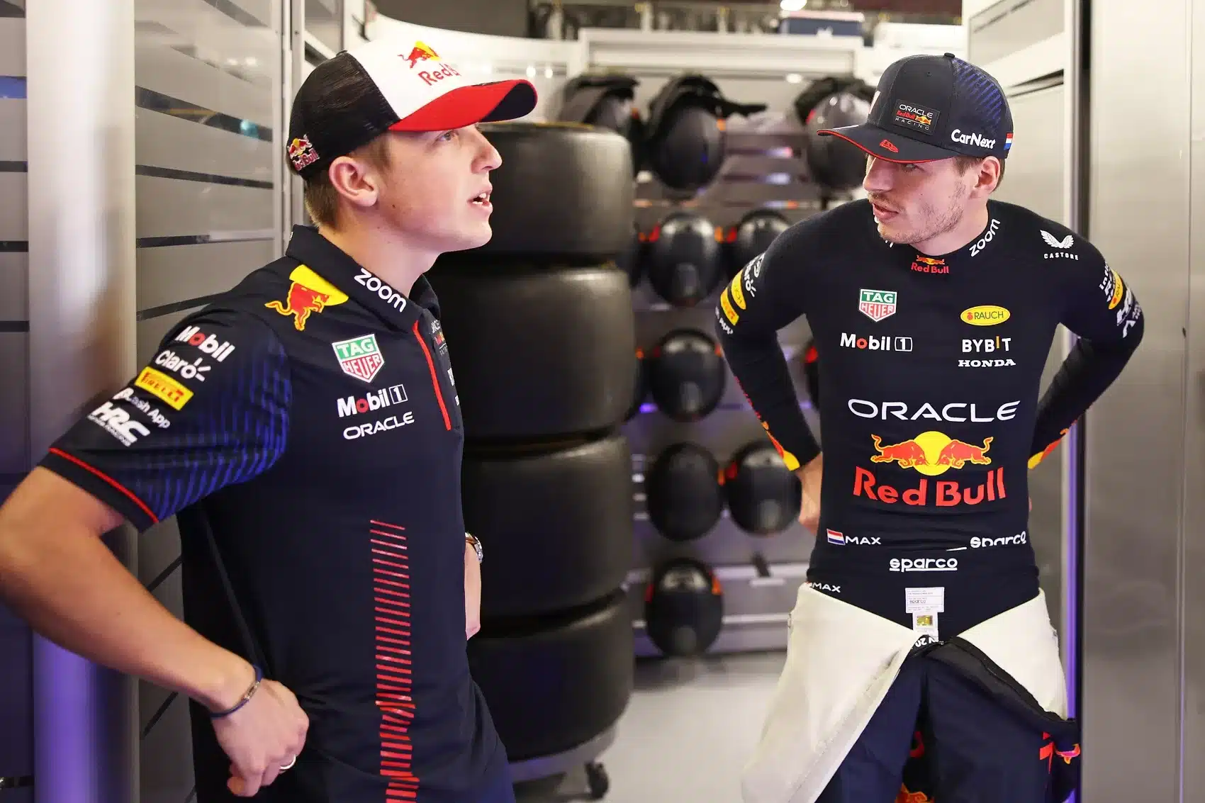 Max Verstappen, Liam Lawson, red bull