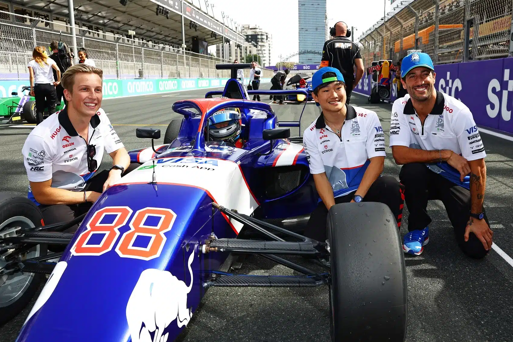 Liam Lawson, Amna Al Qubaisi, Yuki Tsunoda, Daniel Ricciardo, Visa CashApp RB