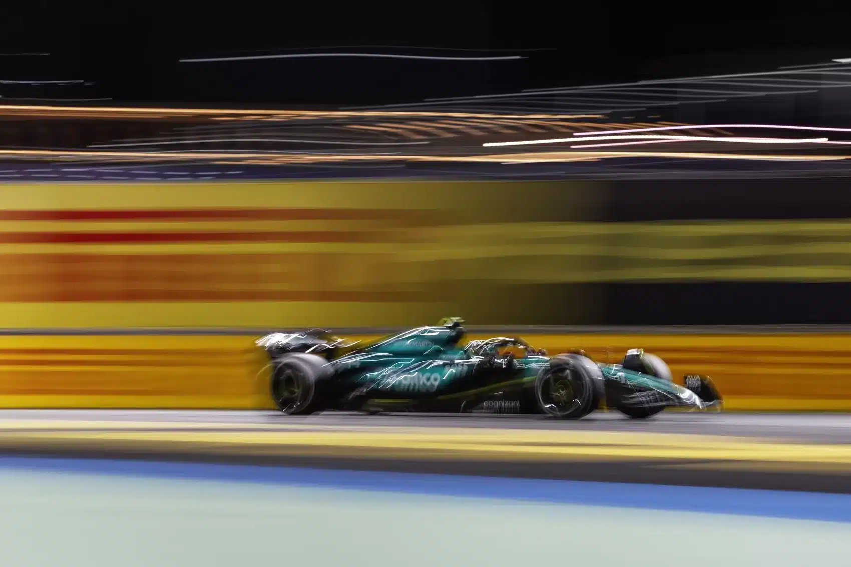 Fernando Alonso, Aston Martin, pirelli