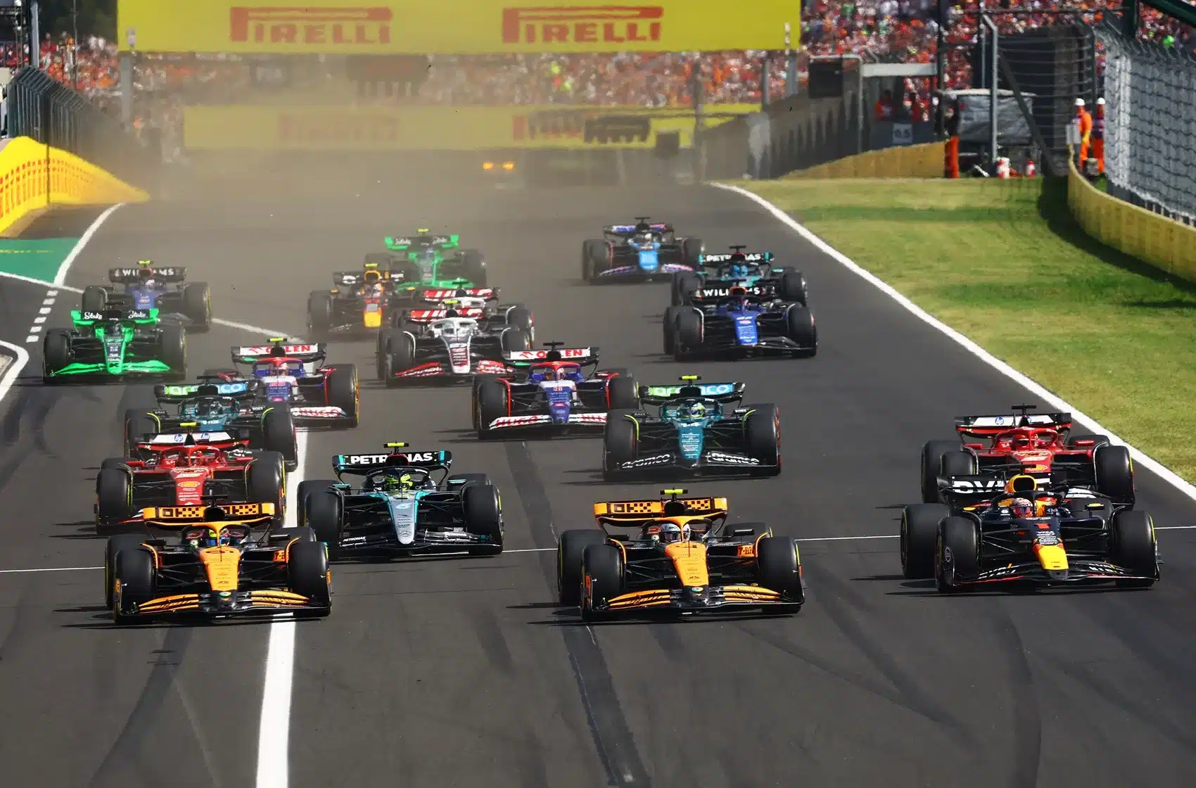 Max Verstappen, Lando Norris, F1, Magyar Nagydíj, rajtm start