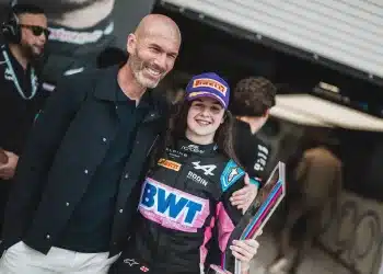 Abbi Pulling (F1 Academy) és Zinedine Zidane