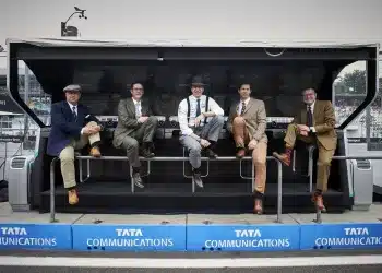 Ron Meadows, Andrew Shovlin, Toto Wolff, James Vowles, Simon Cole, csapatfőnök