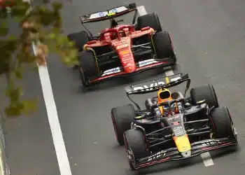 Carlos Sainz (Ferrari), Max Verstappen (Red Bull)