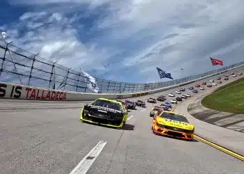 A világ leggyorsabb pályájára érkezik a NASCAR mezőnye