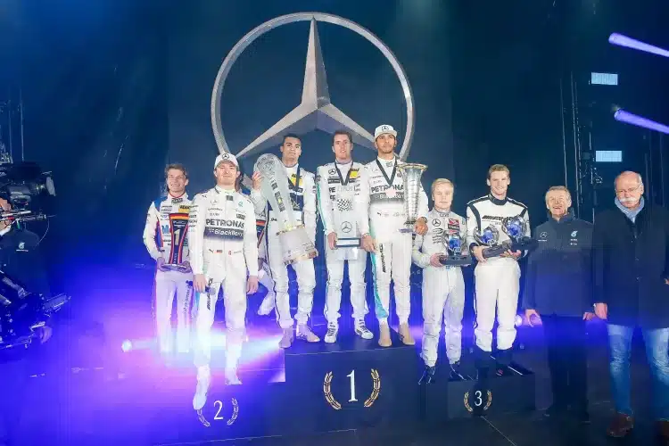 Sebastian Asch, Nico Rosberg, Pascal Wehrlein, Daniel Juncadella, Lewis Hamilton, Felix Rosenqvist, Maro Engel, Thomas Weber, Dieter Zetsche, f1