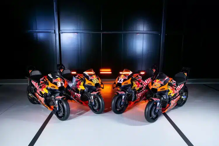 KTM csapatbemutató