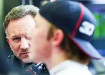 Liam Lawson, Christian Horner
