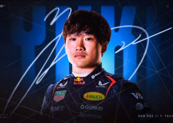 Yuki Tsunoda lett Max Verstappen új csapattársa