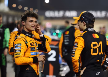 Lando Norris, Oscar Piastri, McLaren