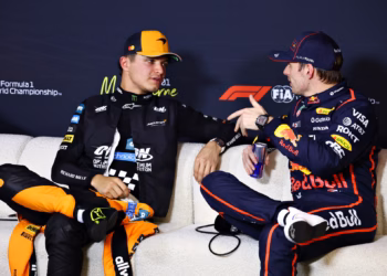 Lando Norris, Max Verstappen, McLaren, Red Bull