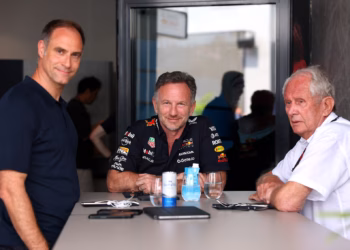 Christian Horner, Oliver Mintzlaff, Helmut Marko, red bull balhé