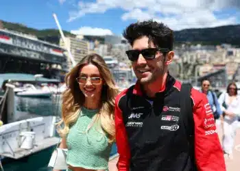 Esteban Ocon és barátnője, Flavy Barla