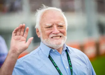 Hide the Pain Harold, avagy Arató András