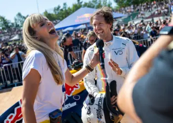 Eve Scheer, Sebastian Vettel