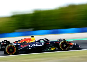 Max Verstappen száguld a Hungaroringen