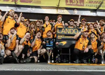McLaren - Lando Norris ünneplés, F1 2025 Abu Dhabi