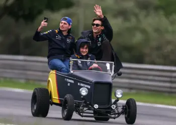 Max Verstappen, Yuki Tsunoda, George Russell