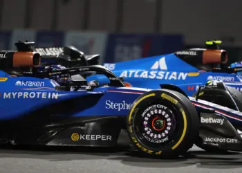 2025-ös F1-es Williams autók egymás mellett
