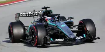 Andrea Kimi Antonelli a 2026-os barcelonai szezon előtti teszten, a Mercedes volánja mögött