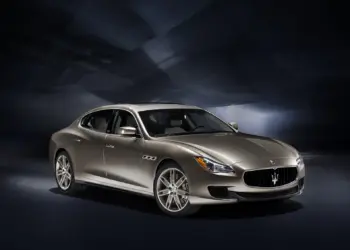 Maserati Quattroporte illusztráció a kormányfői cikkhez