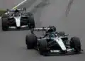 George Russell (Mercedes) elől, mögötte Andrea Kimi Antonelli (Mercedes) érkezik, F1 2026 Kanada
